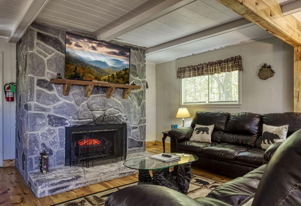 Four Bears Den Chalet