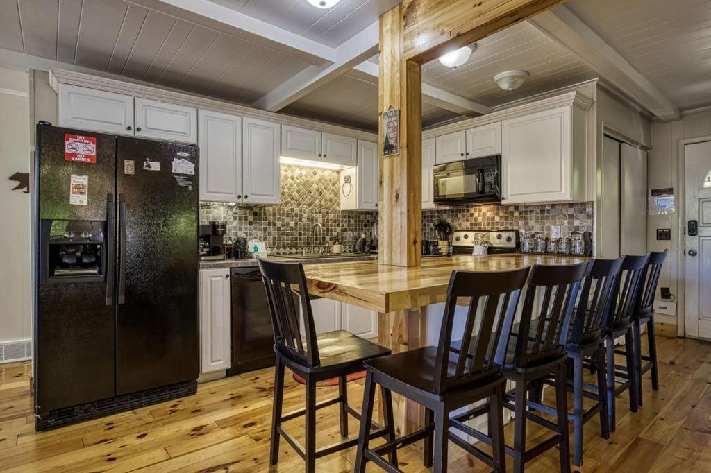 Four Bears Den Chalet
