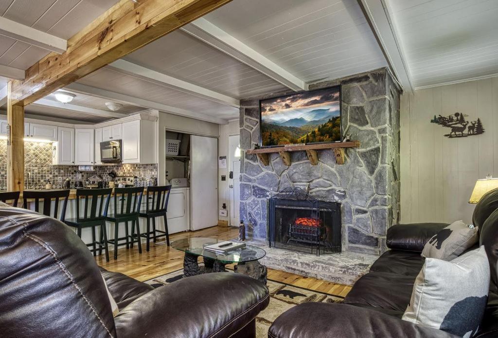 Chalet Four Bears Den Gatlinburg
