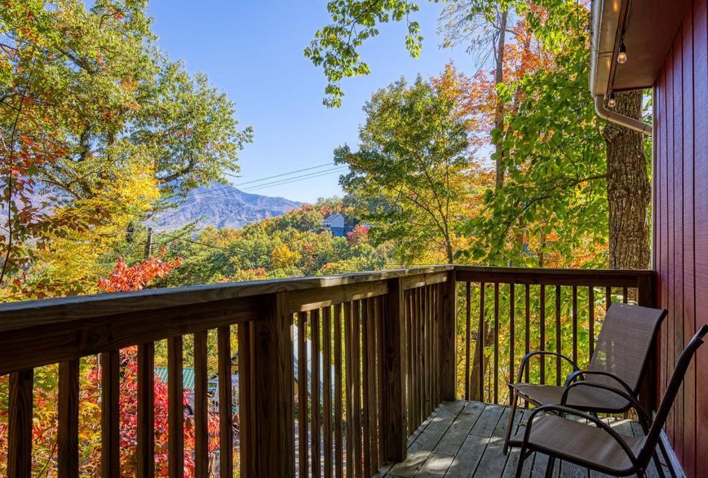 Four Bears Den Chalet *