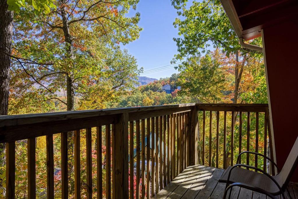 Four Bears Den Chalet