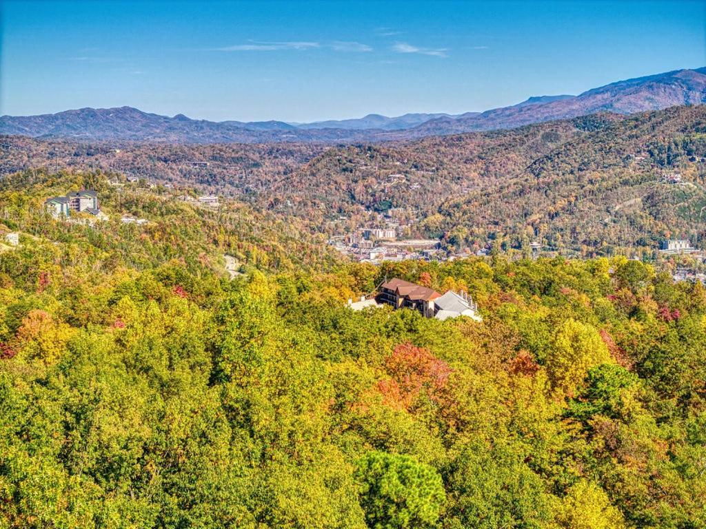 Chalet Four Bears Den