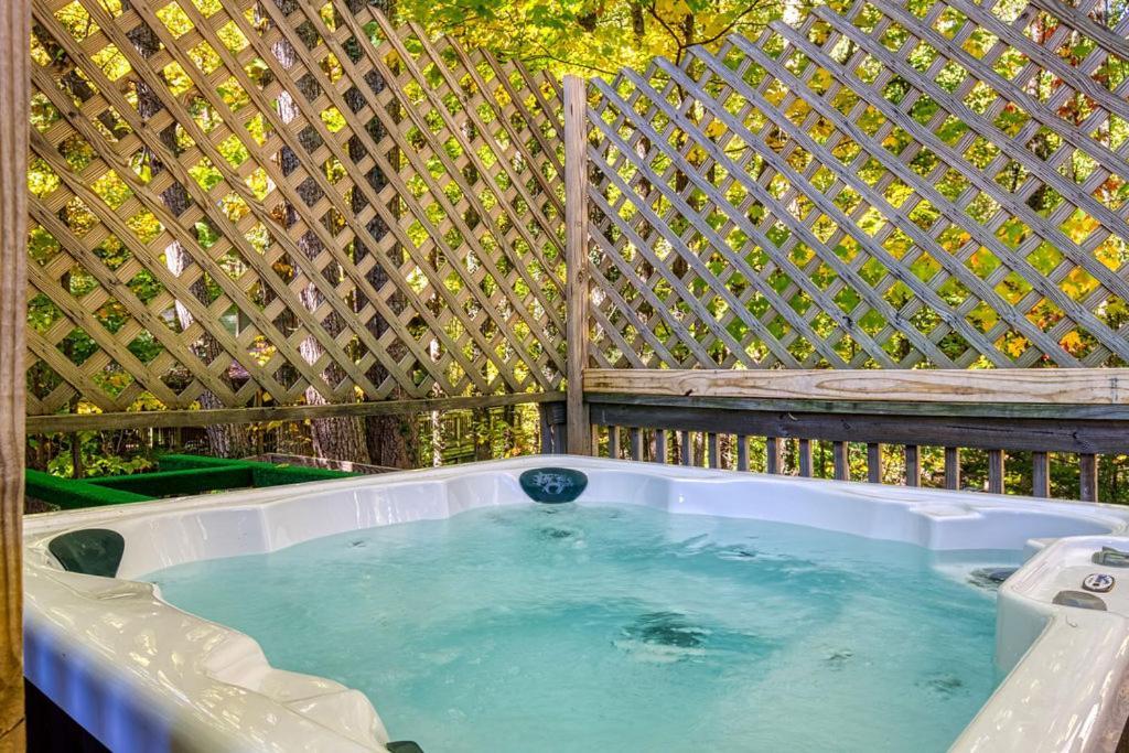 Four Bears Den Chalet Gatlinburg