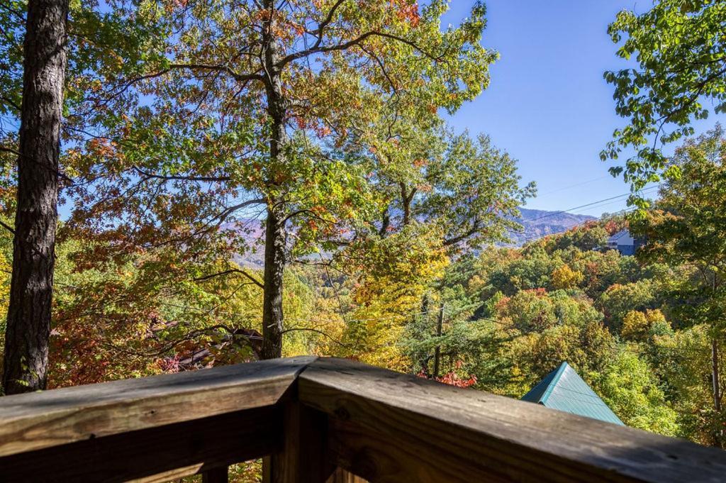 Four Bears Den Chalet